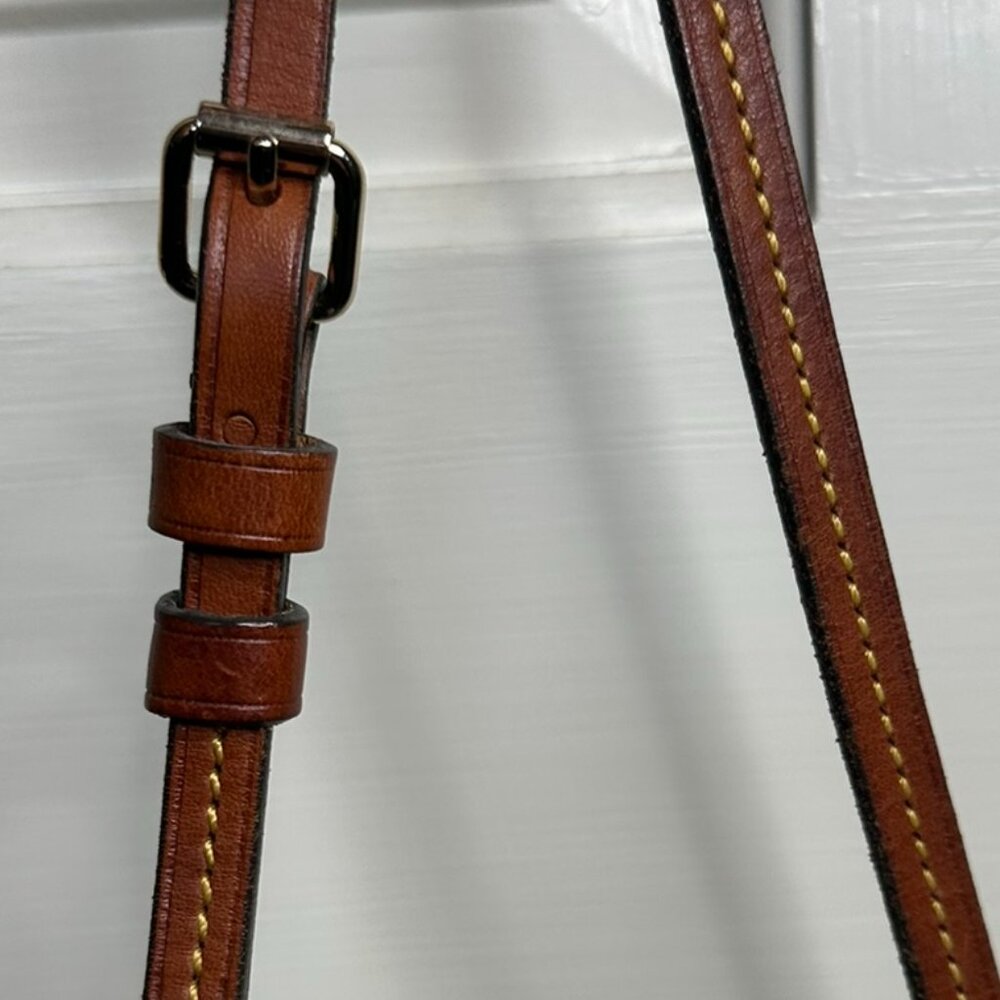 DOONEY & BURKE NORTH SOUTH NYLON TRIPLE ZIP CROSSBODY – KHAKI - Picture 4 of 7